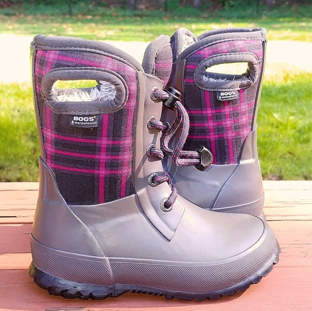 Bogs Kids Amanda Waterproof Plaid boots size 8